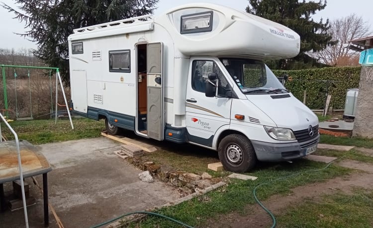 Michel  – Rent motorhome 6 places 6 beds