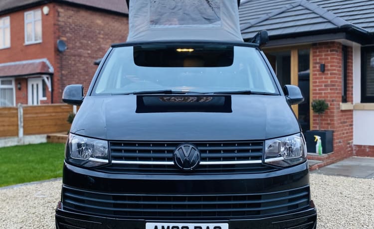 Amotra – 4 berth Volkswagen campervan from 2016