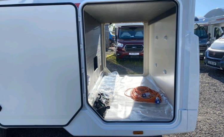 Zefiro 685 Automatic 5 berth – 2022 Roller Team Zefiro 696 Auto Cinque cuccette