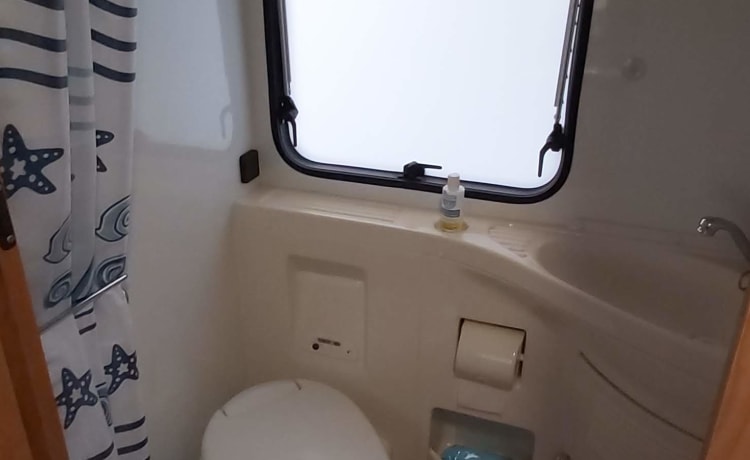 Spacious family camper