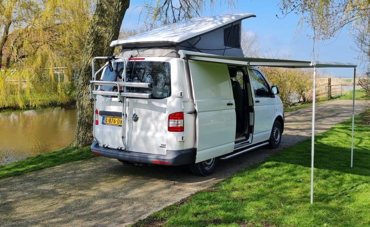 4p Volkswagen camper van T5 from 2014