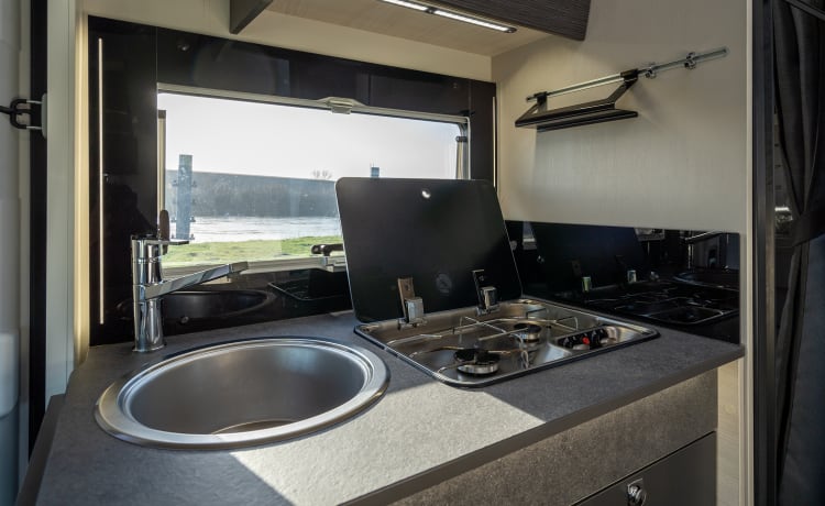 Chausson-2 – New semi-integrated with automatic transmission, fantastic layout