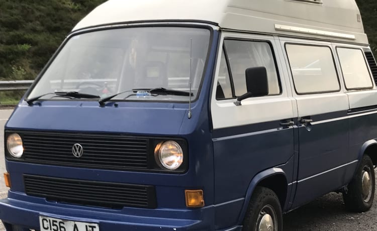 Blue – Volkswagen Wohnmobil mit 4 Schlafplätzen aus dem Jahr 1986