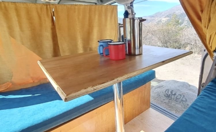 Zubik – modern LHD cosy campervan - insurance included ! 