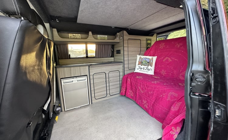 Sun Chaser – 4 berth Volkswagen campervan from 2011