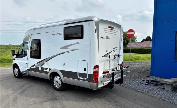 Fijne compacte Ford camper!