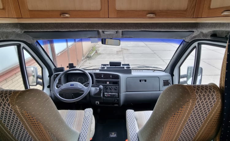 4p Fiat semi-integrated from 1997