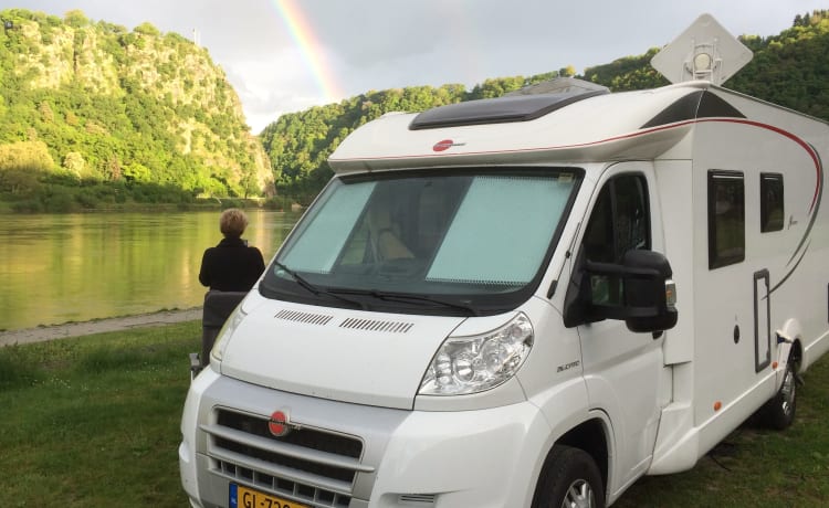 Bürstner Nexxo T660, beautiful comfortable and compact camper