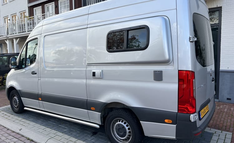 Mercedes Sprinter camperbus zilver