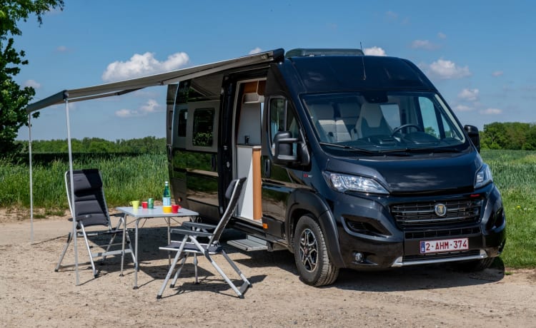 The Black Pearl – Campervan "VANTourer 630L"