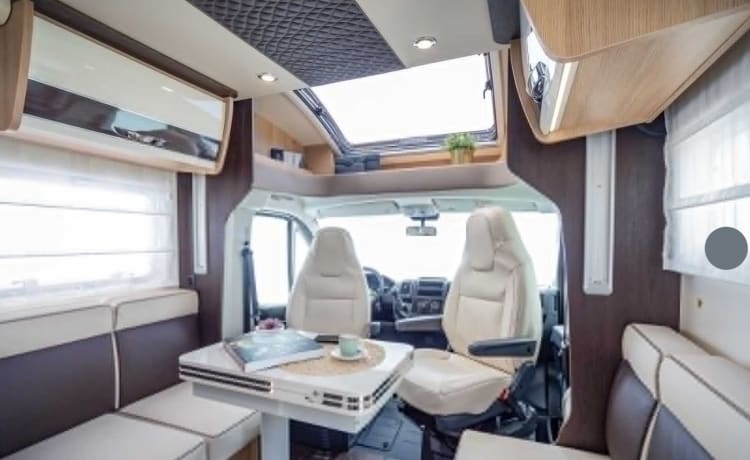 McLouis Sovereign – Your dream runs on wheels for all seasons)