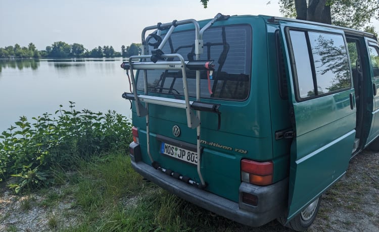 VW T4 Multivan for flexible use