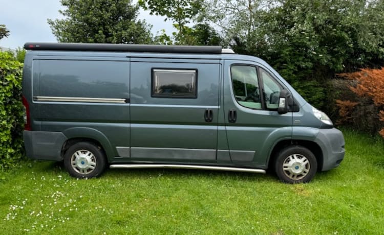 Traveling with a 2-person Atmospheric practical camper