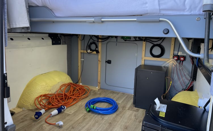 Sally – 2+1 persoons Sprinter camper