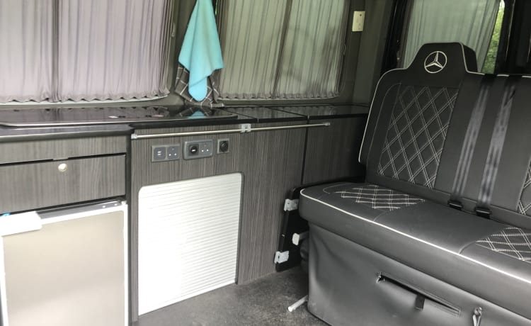 Van Diesel – Mercedes Sprinter swb 2 Berth camper van