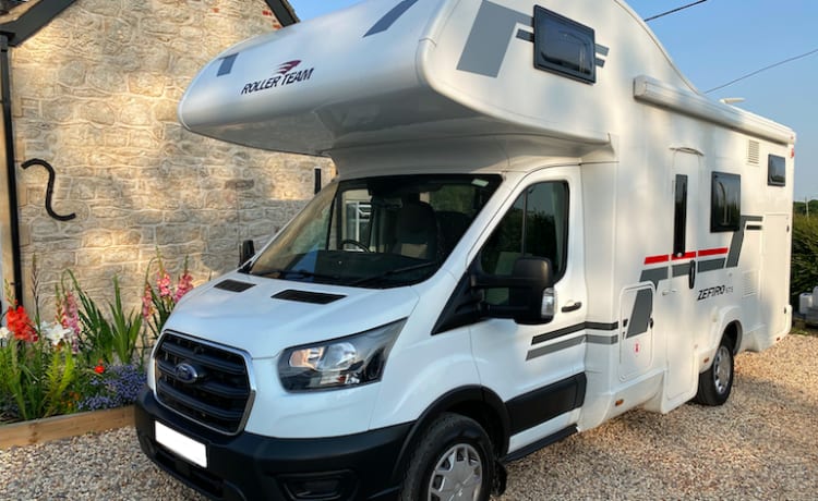 Explore – Esplora - Camper a 6 posti letto