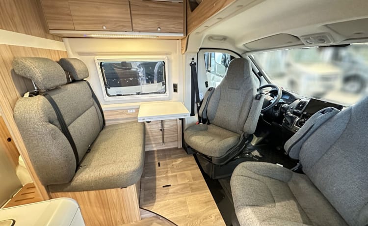 Hymer Grand Canyon (2021) voor 2 of 4 personen