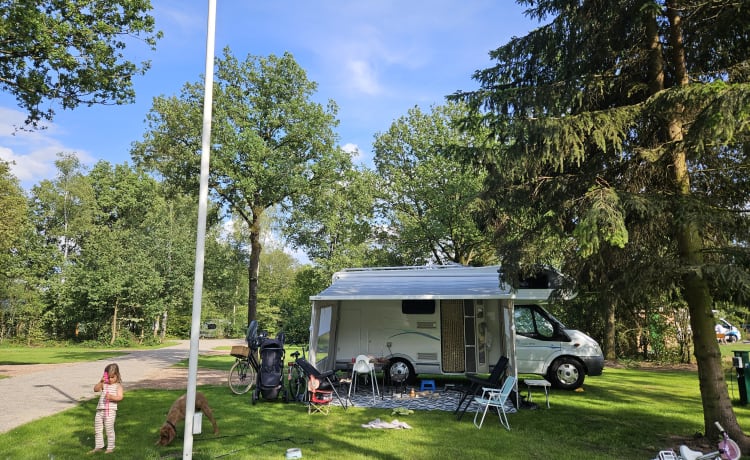 Tinus – Camping-car familial spacieux