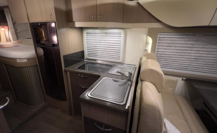 Prachtige luxe 4 persoons camper