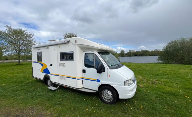 Raf  – 4 person euro mobile 