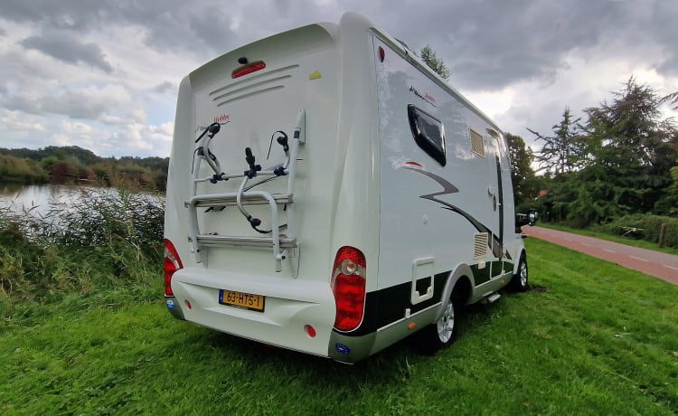 compacte luxe hobby camper met dakairco!