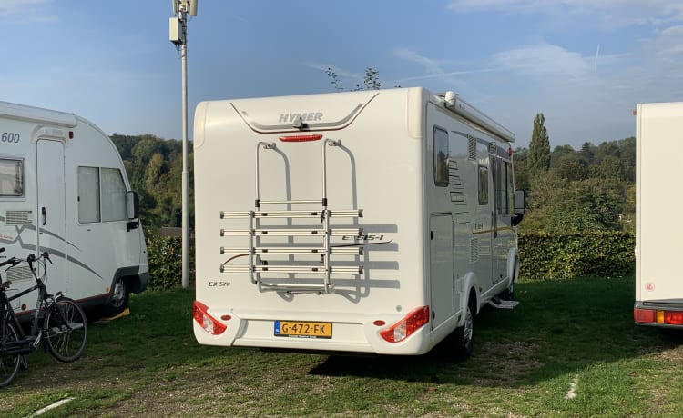 Camper integrato di lusso Hymer