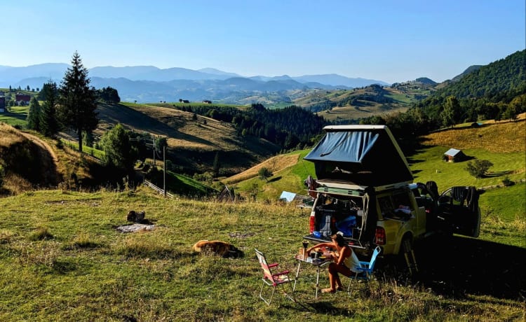 Theresa – Abenteuerlicher 4x4-Camper mit Zelt