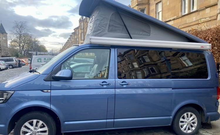 Millie – 4 berth Volkswagen campervan from 2017