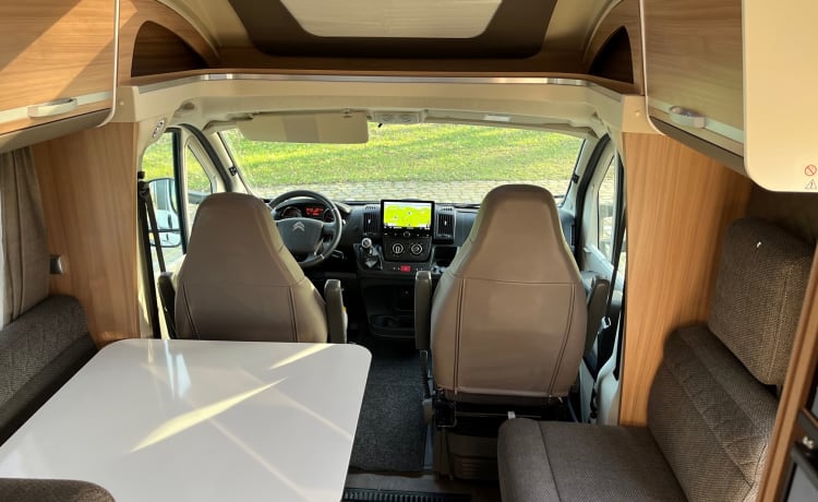 Luxury Adria Matrix 670 SL