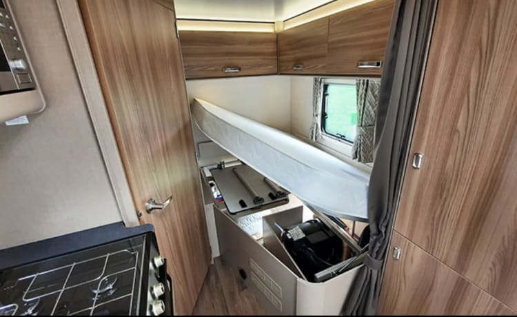 Swift Edge 464 – Up to 4 berth Swift Edge