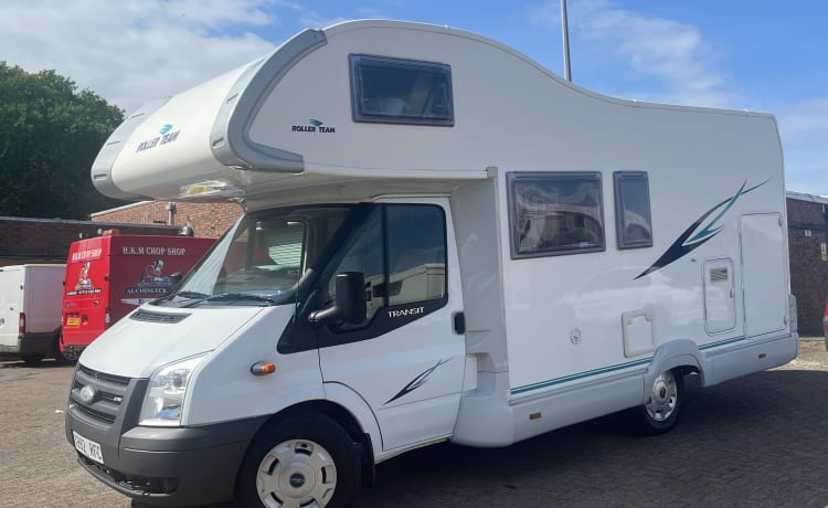 4 berth Ford alcove from 2007