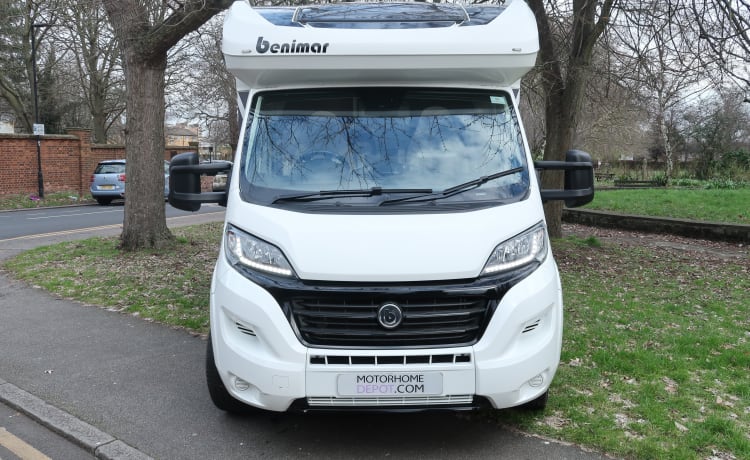 The campervan adventure  – Benimar Mileo 283 Automatisch 2-persoons 2020 met satellietnavigatie