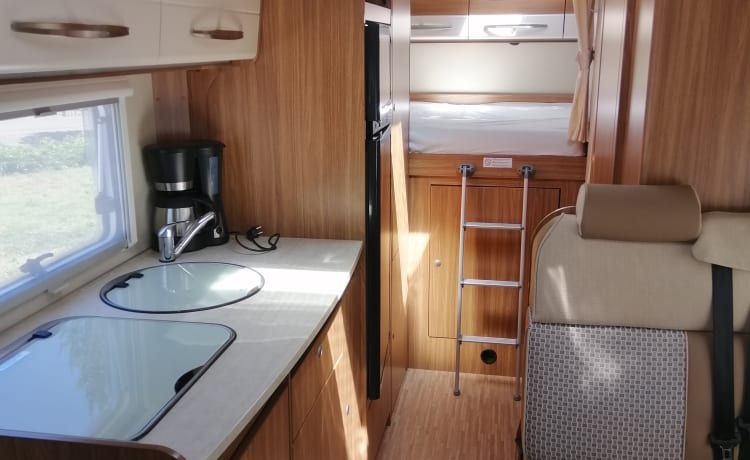 corado – With the family on a camper trip in this spacious Fiat