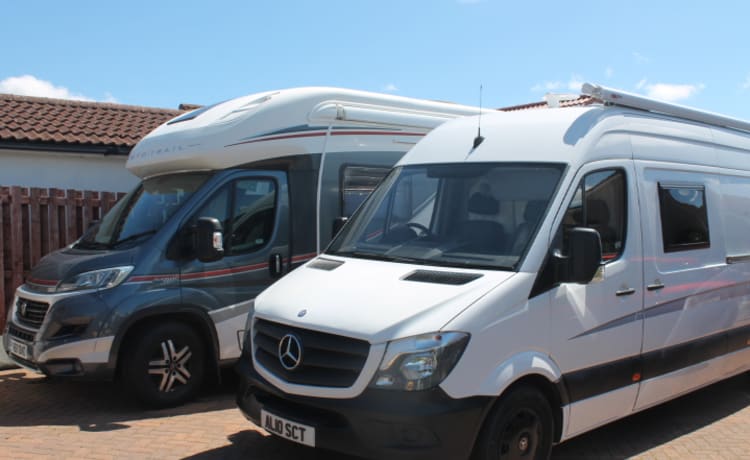 Rambling Rose – Tout nouveau camping-car Mercedes-Benz 6,9 m de conversion 2/3 couchettes 2,1 LTR à partir de 2015