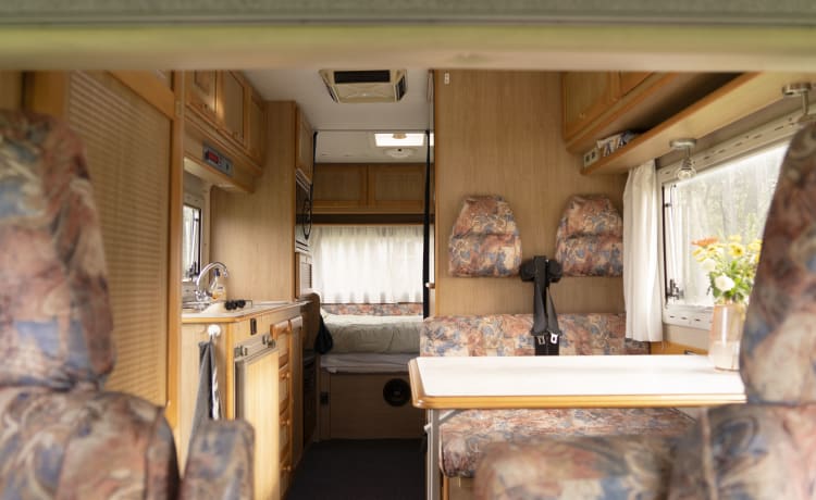 Very spacious 4 person camper