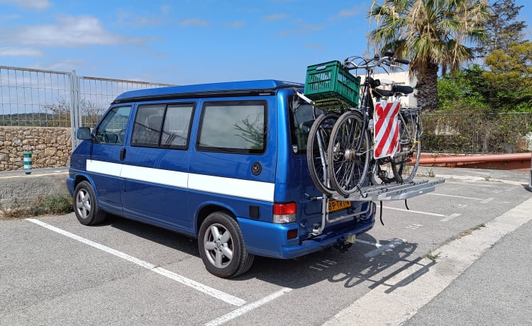 2p Volkswagen California uit 2000