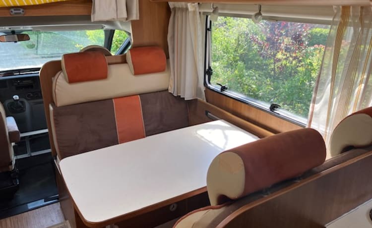6p Ford alcove uit 2009