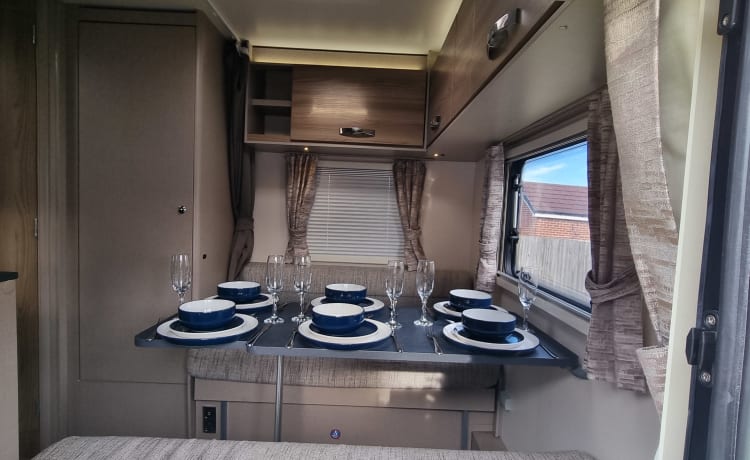 Poppys Delight – 6 berth Swift semi-integrated from 2021