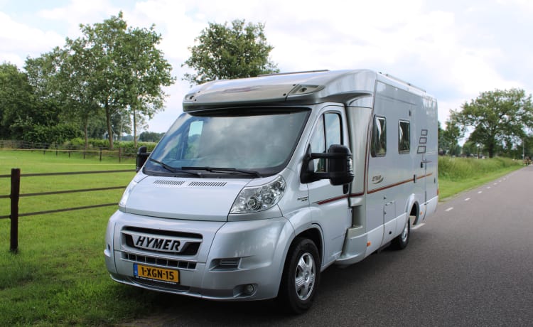 ☀️ZOMER VAKANTIE 2024?☀️ LUXE & COMPLETE 4-PERSOONS HYMER CAMPER