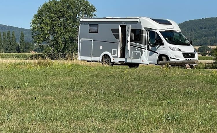 Limmer mobile – Jonge camper uiterst geschikt voor 2-4 reizigers