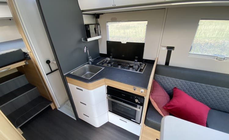 Coral suite on wheels – Luxury 2 person Adria Coral 650DL automatic transmission semi-integrated from 2022