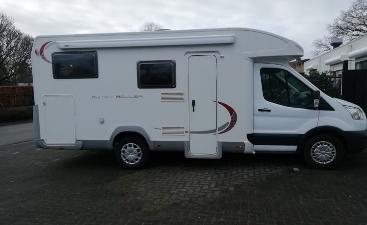 Fordje – Luxe camper met lengtebedden