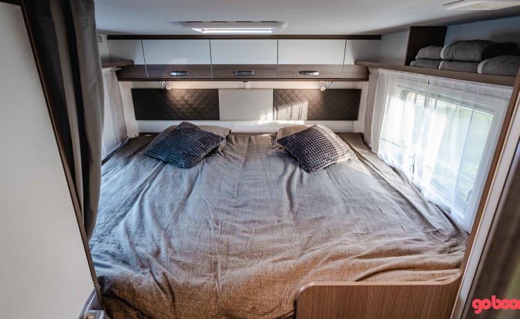 Luxe half-integraal mobilhome uit 2020