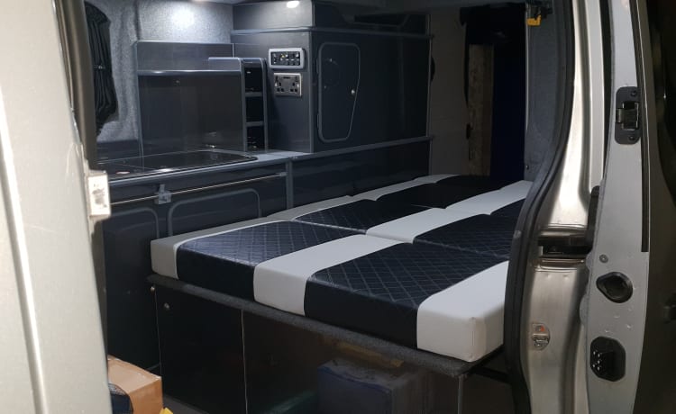 BIG BAD – Vauxhall vivaro campervan, professional conversion.