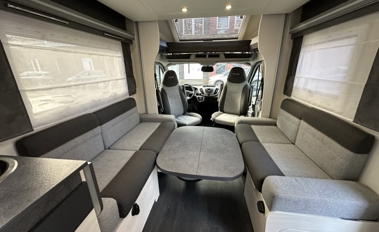 6p Chausson semi-integrated uit 2020