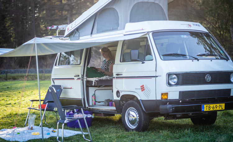 Spooky! – Complete VW T3 Camper