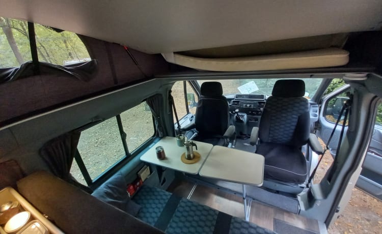 Ultimatives Outdoor-Abenteuer // Ford Nugget, Westfalia