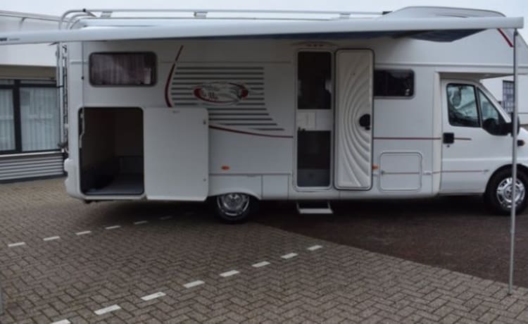 Campie – Complete LMC Liberty met 6 slaapplaatsen