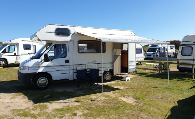 Bunnie – Fiat semi-intégré 5 places de 2000