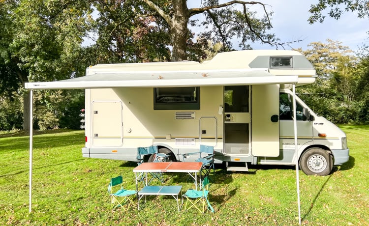 Perfect family camper with bunk bed